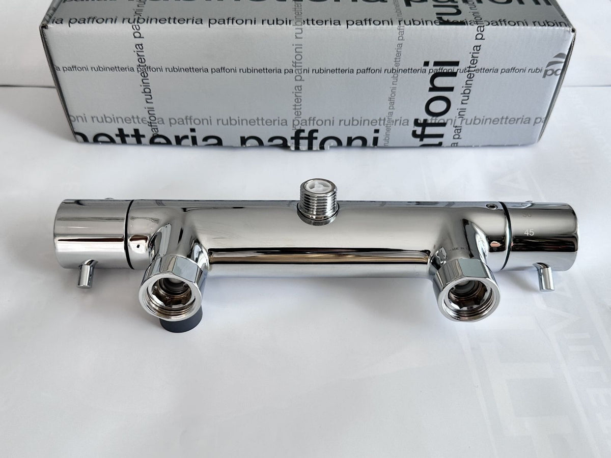 Vue arrière du mitigeur thermostatique Paffoni Light LIQ168 chromé