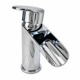 Mitigeur lavabo cascade chromé vu sous un autre angle du dessus