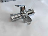 Vue 3/4 du mitigeur baignoire douche Paffoni BLU022 chromé