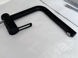 Vue 3/4 réelle du mitigeur cuisine Paffoni RIN185 noir mat